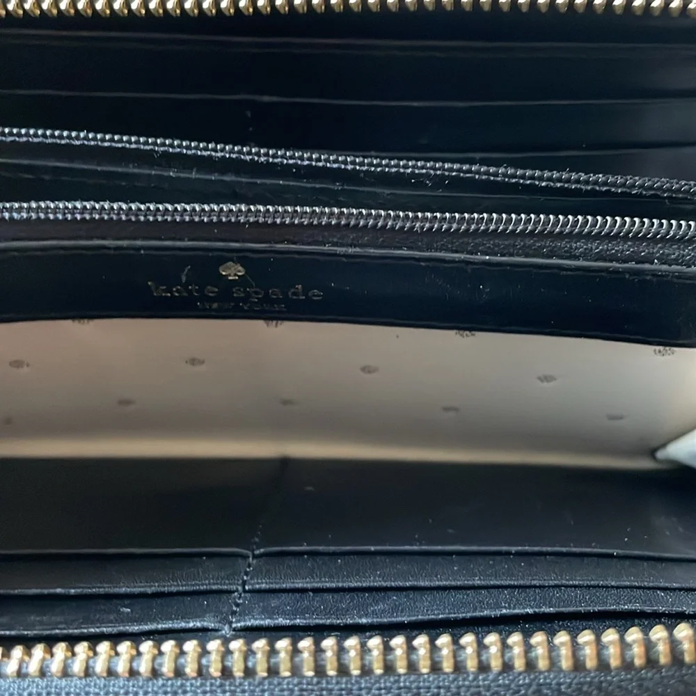 Kate Spade New York Bifold Wallet in Black Quilted Leather